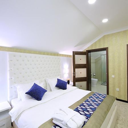 Premier Hotel Bishkek Exterior photo