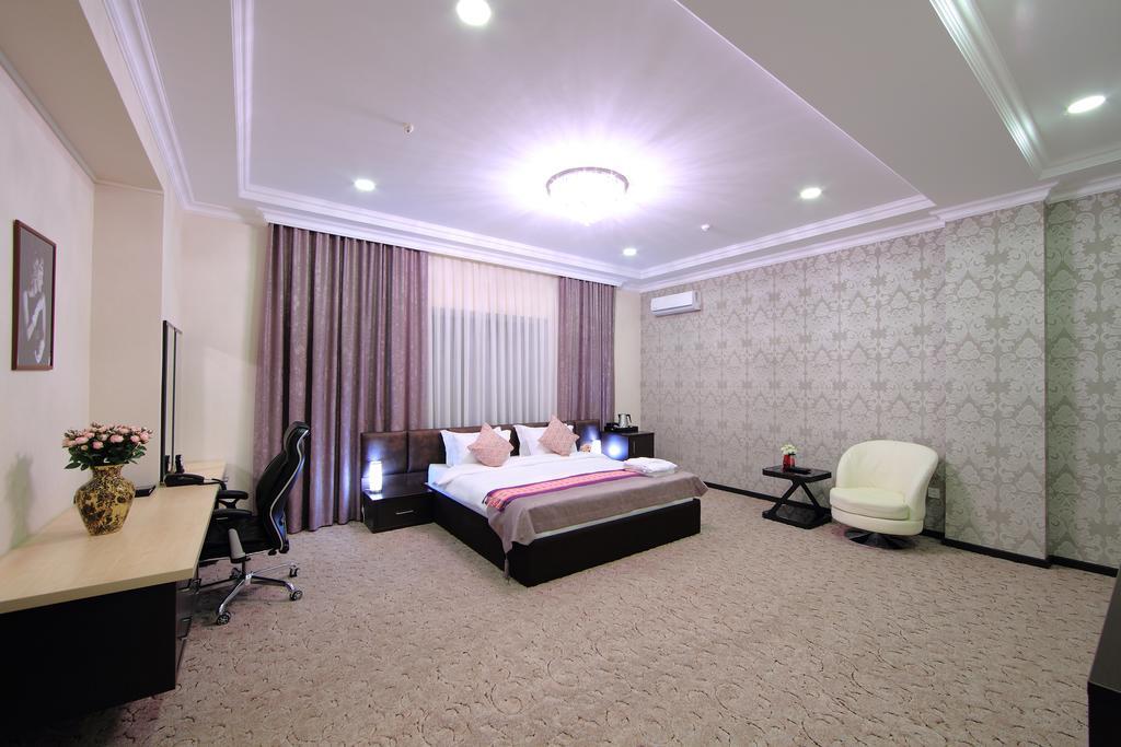 Premier Hotel Bishkek Exterior photo